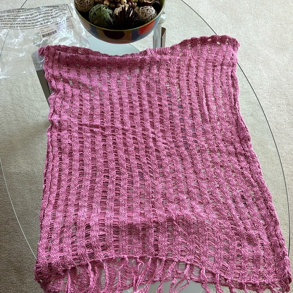 NIB Warm weather poncho - Picture 2 of 5